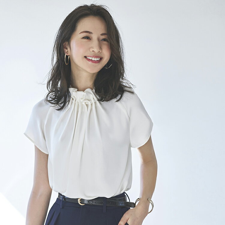 ＼最大40％OFFセール実施中／レディース デザインブラウス トップス シャツ スーツ インナー オフィスカジュアル 上品 きれいめ 通勤 ミセス 50代 40代 30代 大きいサイズ 長袖 半袖 ビジネススーツ フォーマル おしゃれ 仕事服装 女性 職場 春服 秋服 白 黒 パール 即日発送 着用イメージ